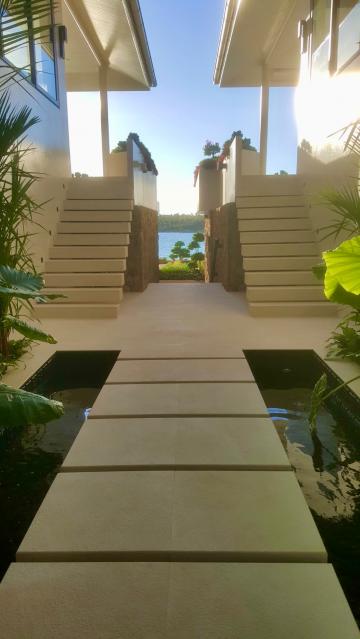 Anti-slip walkway, Samui